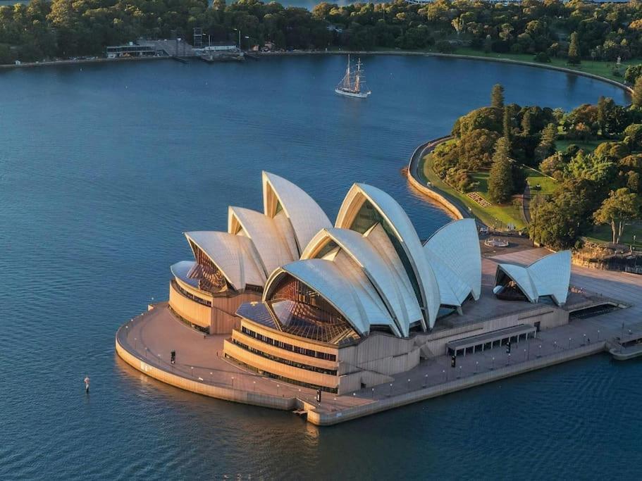 Luxury Harbourside Living With Rich Historic Charm Apartment Sydney