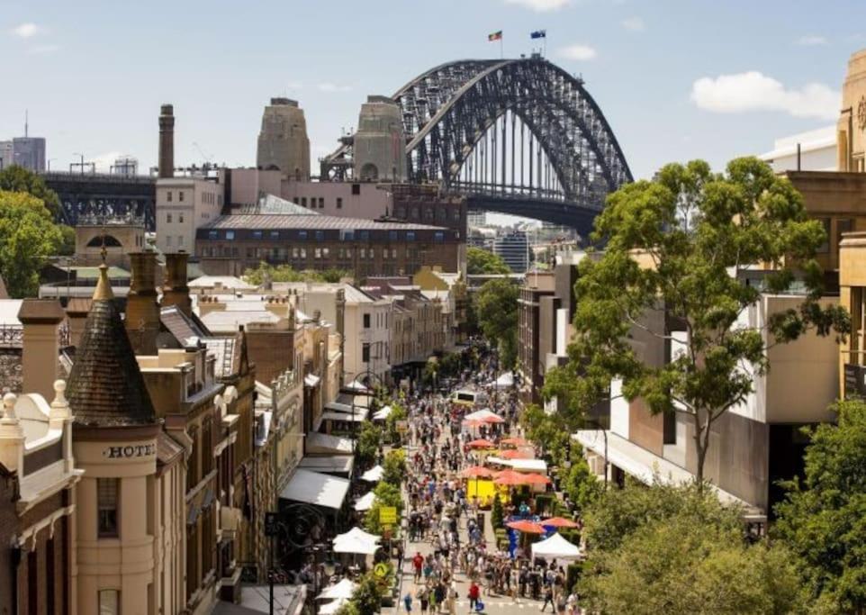 Luxury Harbourside Living With Rich Historic Charm *